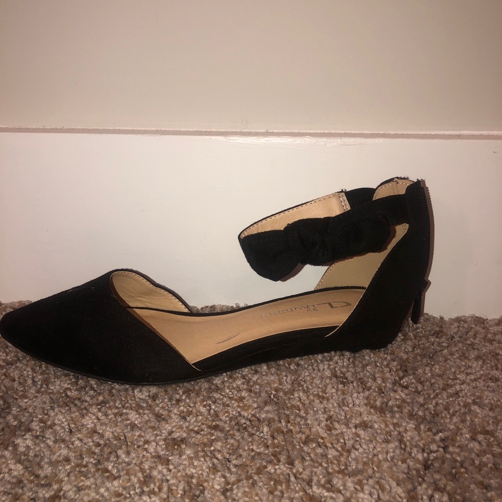NWOB Chinese laundry Black flats size 8